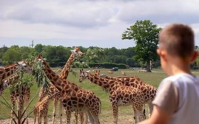Knuthenborg Safaripark Hotel